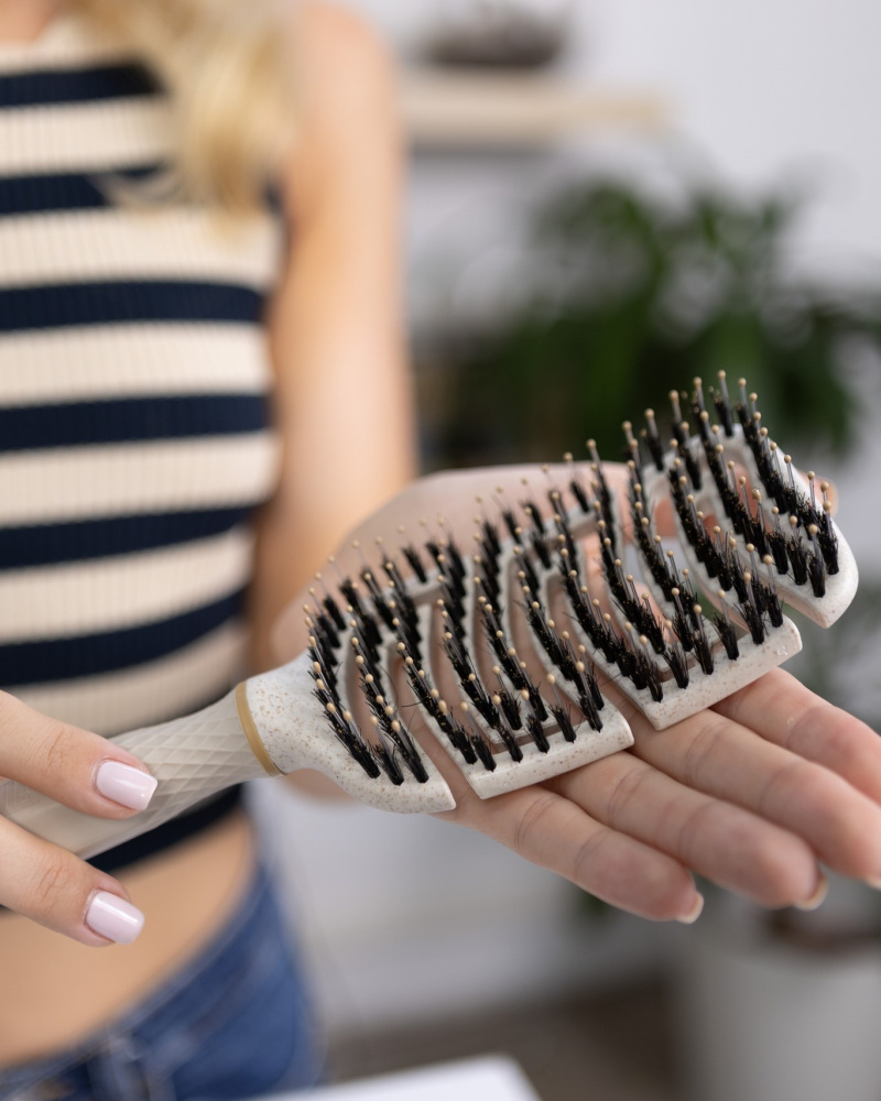 Щетка массажная Eurostil Nature Line для распутывания волос 07973