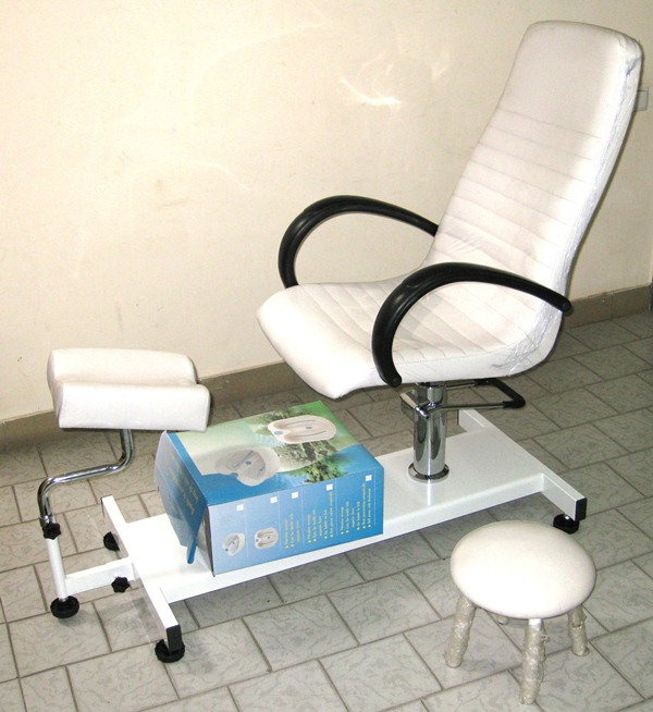 Педикюрное крісло Jetta + ванночка + стілець