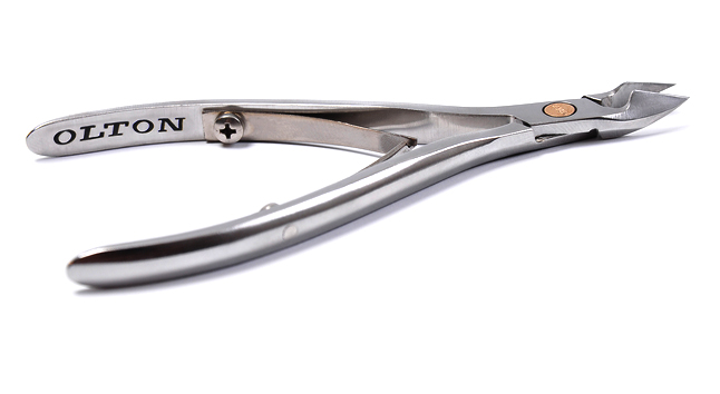 Щипцы Olton 9-10мм M + чехол (кожа)