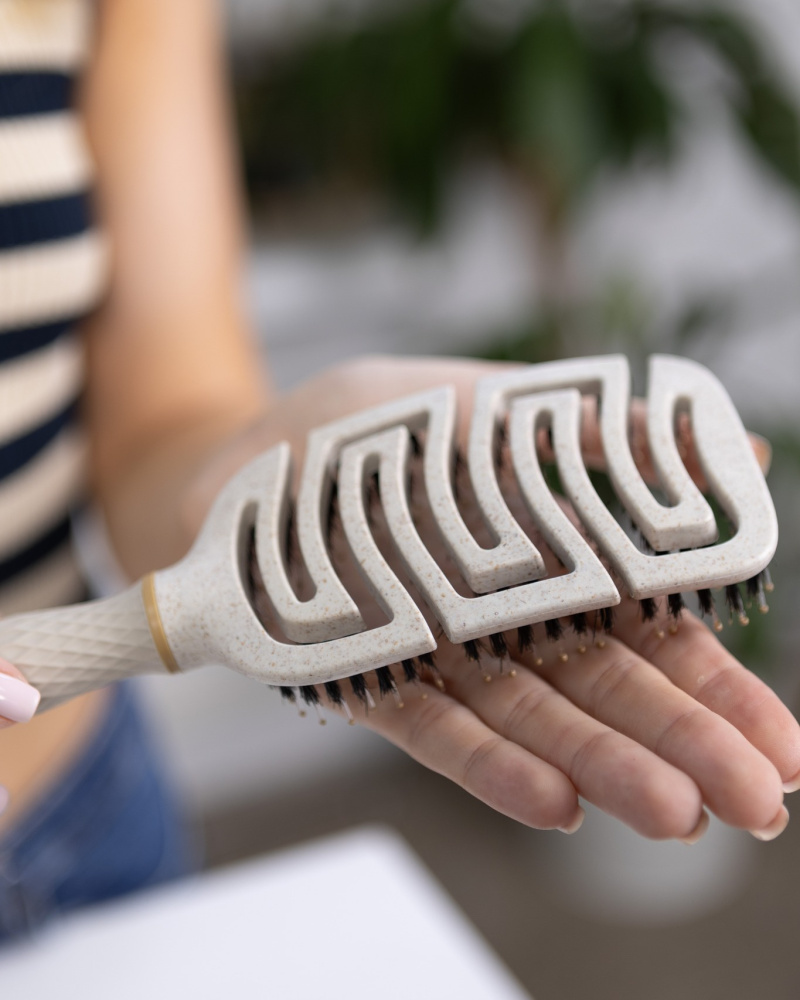 Щетка массажная Eurostil Nature Line для распутывания волос 07973